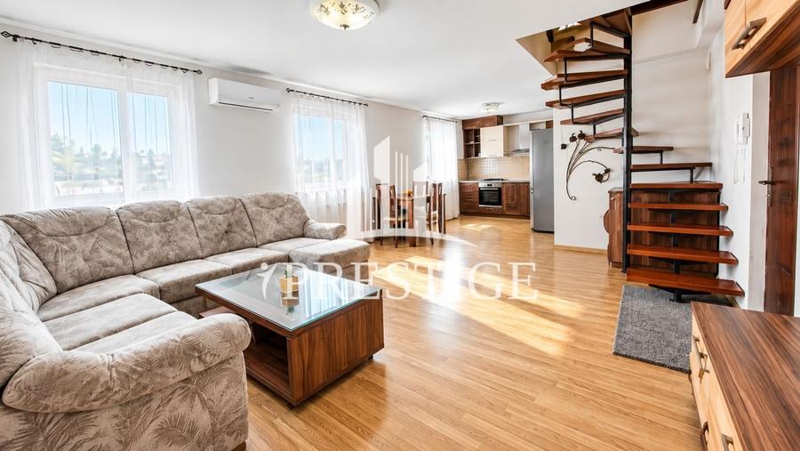 Apartament cu 3 camere decomandat, mobilat în Terezian