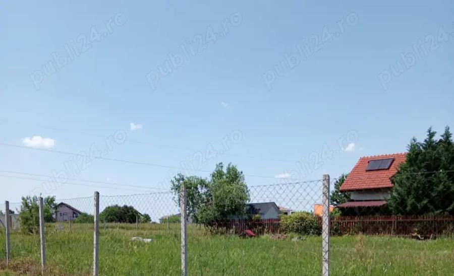 Teren de 680 mp, în Dumbrăvița