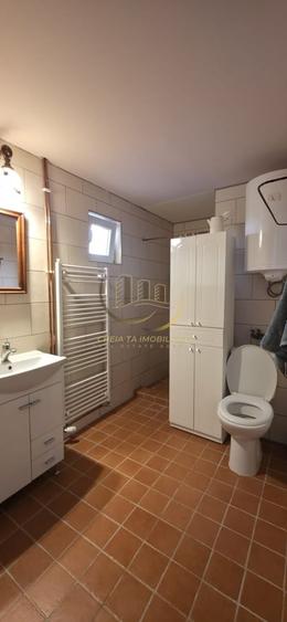 Casă cu Teren 800 Mp în Central