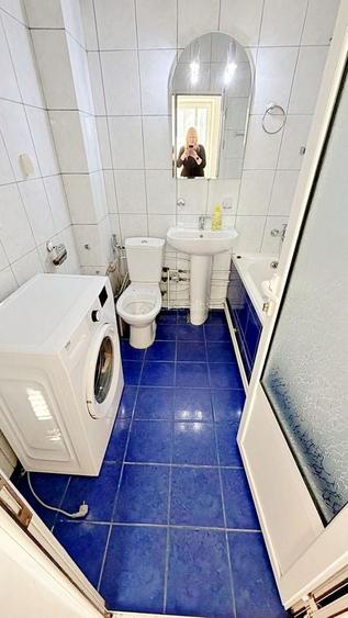 Apartament cu 2 camere decomandat, mobilat în Central