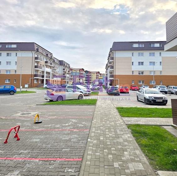 Apartament cu 2 camere decomandat în Sânpetru