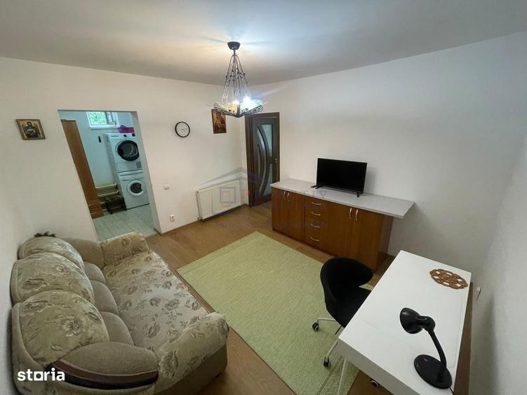 Apartament cu 2 camere semidecomandat în Roșu