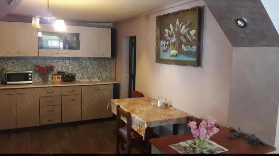 Casă cu 2 camere cu Teren 952 Mp în Centura