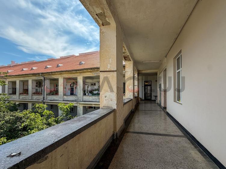 Apartament cu 2 camere decomandat în Central