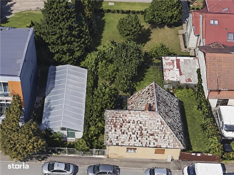 Casă cu 2 camere cu Teren 483 Mp în Central