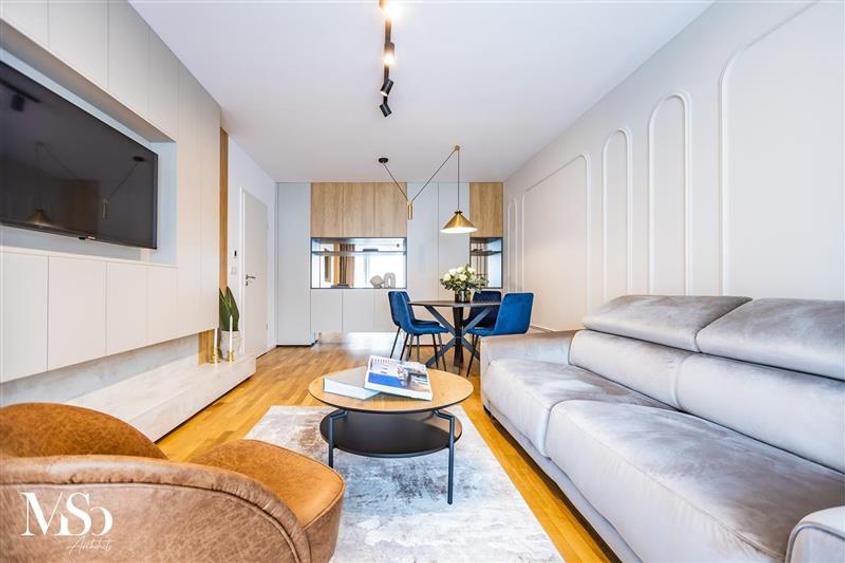 Apartament cu 2 camere decomandat, mobilat în Central