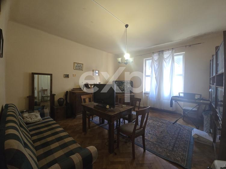 Apartament cu 2 camere decomandat în Central