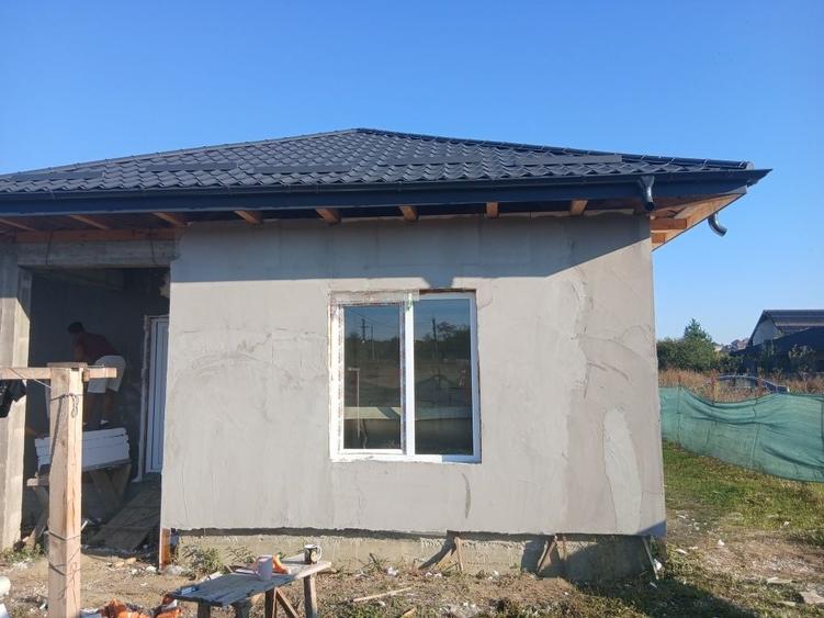Casă cu 4 camere în Ciurea
