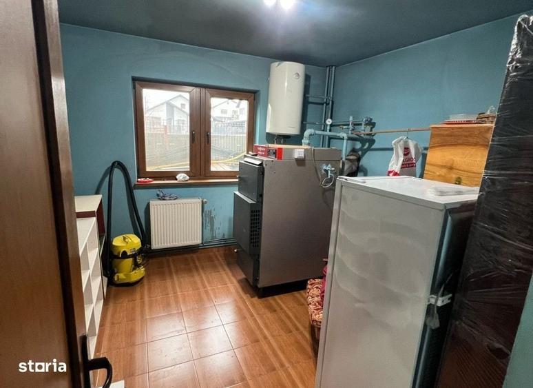 Casă cu 4 camere în Valea Ursului