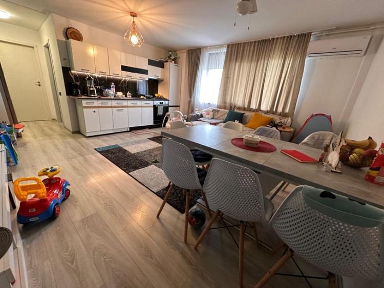 Apartament cu 2 camere semidecomandat în Florești — fotografia 2