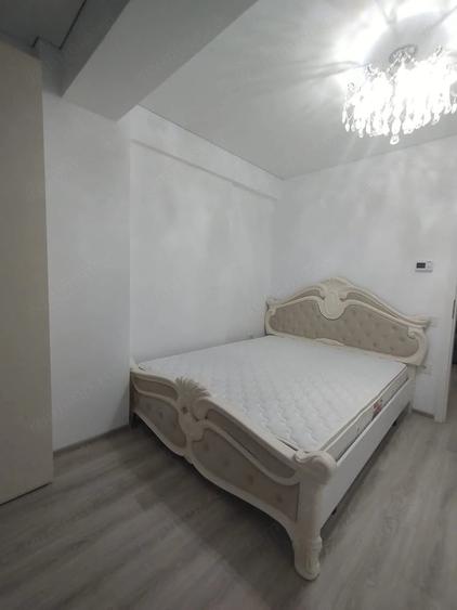 Apartament cu 2 camere semidecomandat în Micro 17