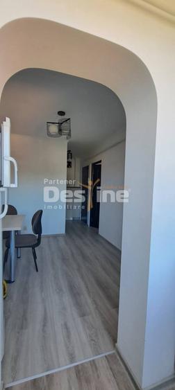 Apartament cu 2 camere decomandat, mobilat în Podul de Fier