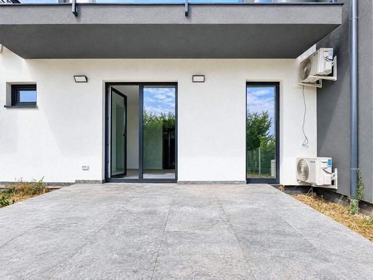 Duplex cu 5 camere cu Canalizare în Aradului