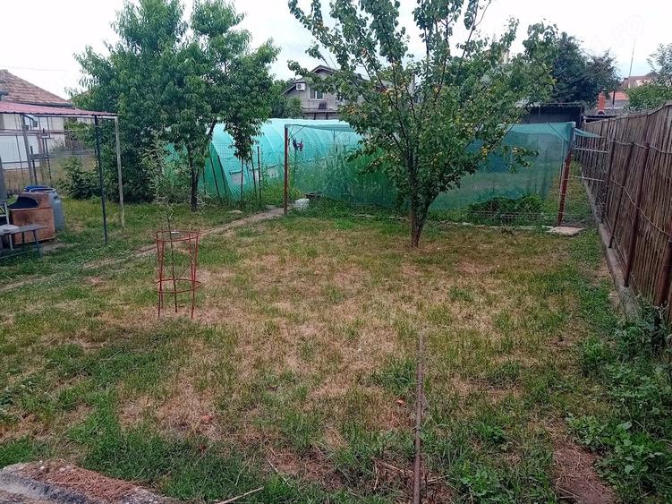 Casă cu 2 camere cu Teren 638 Mp în Central