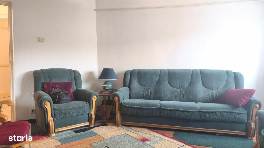 Apartament cu 4 camere decomandat în Ultracentral
