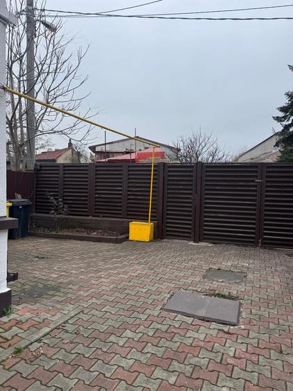 Casă cu 3 camere cu Garaj în Rahova