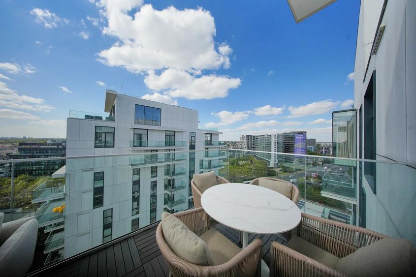 Apartament cu 4 camere decomandat în Herăstrău