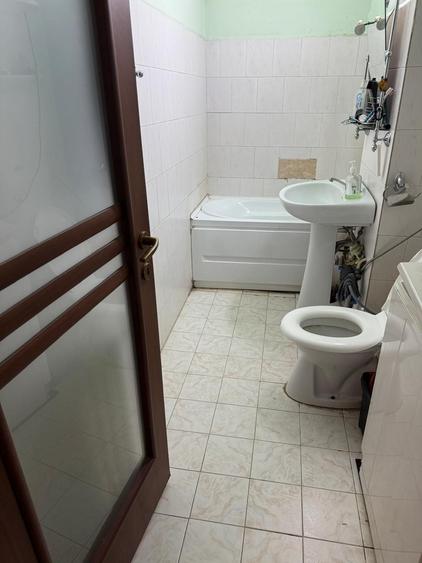 Apartament cu 3 camere în Cordău