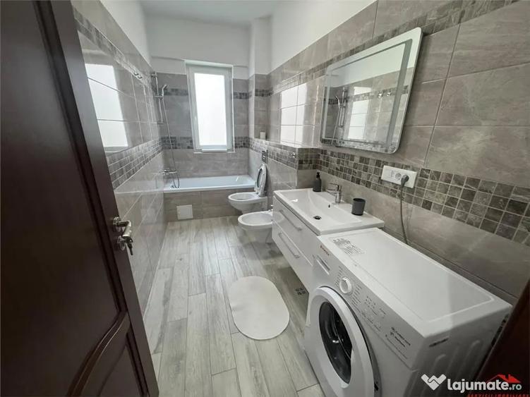 Spațiu comercial, de 45 mp, în Central