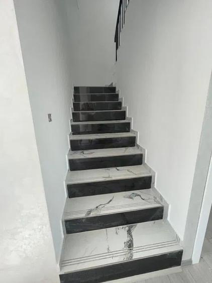Casă individuală cu 4 camere cu Teren 450 Mp în Rediu