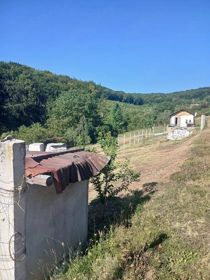 Casă cu 4 camere cu Teren 500 Mp în Exterior Vest