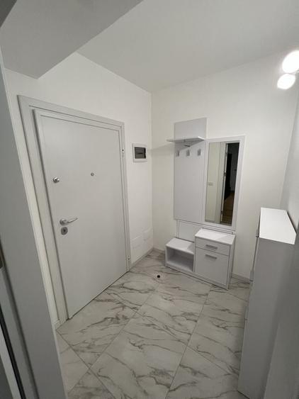 Apartament cu 2 camere semidecomandat în Orizont