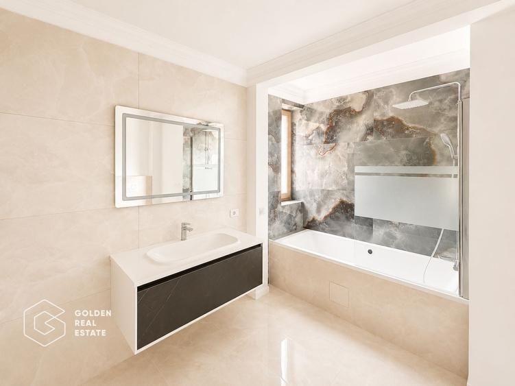 Apartament cu 3 camere decomandat în Subcetate