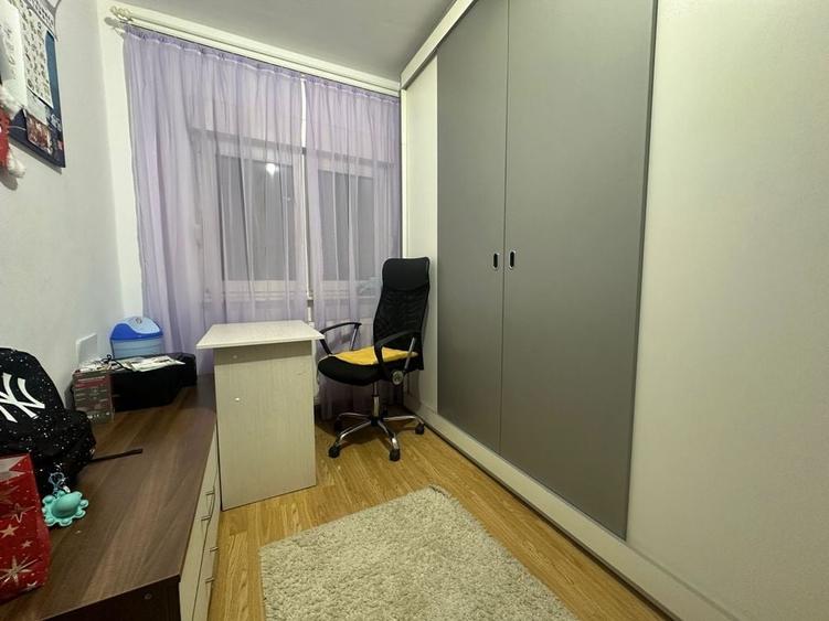 Vand apartament 2 camere zona Mediu - 4