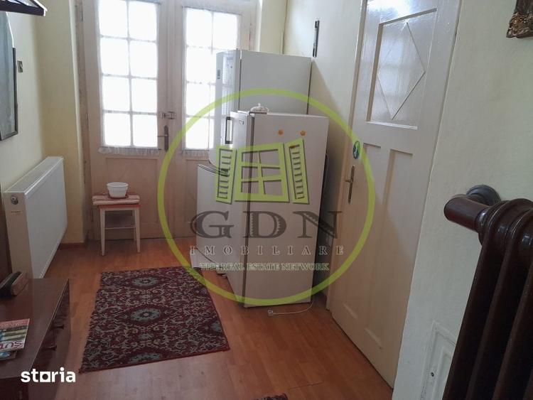 Apartament cu 2 camere decomandat, mobilat în Central