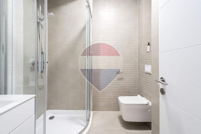 Apartament cu 3 camere decomandat, mobilat în Calea Victoriei