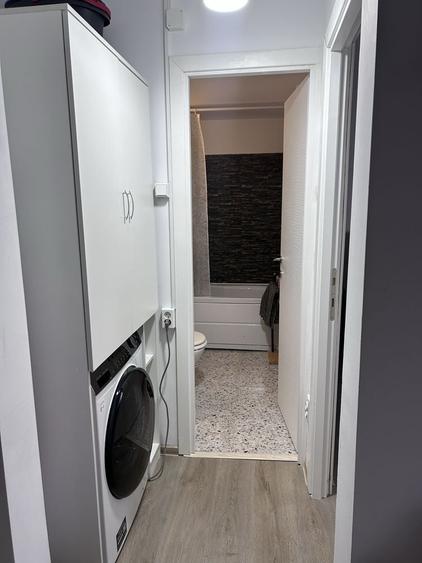 Apartament cu 3 camere nedecomandat în Drumul Găzarului