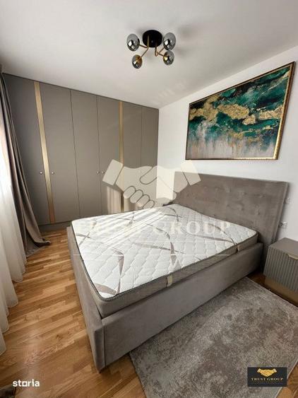 Apartament cu 3 camere, mobilat în Tei