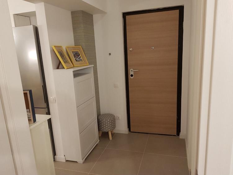 Apartament cu 2 camere, mobilat în Politehnica