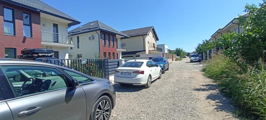 Duplex cu 4 camere cu Canalizare în Vest
