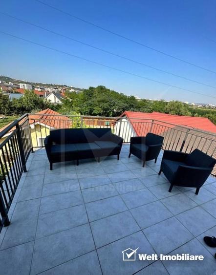 Apartament cu 5 camere decomandat, mobilat în Borhanci