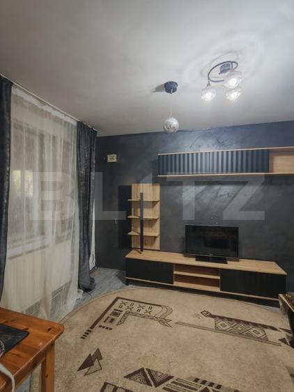 Apartament cu 2 camere semidecomandat, mobilat în Nord-Vest