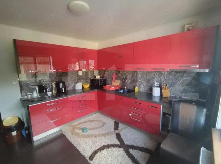 Casă cu 5 camere cu Teren 462 Mp în Malu Mare