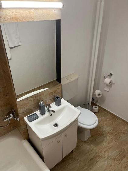 Apartament cu 2 camere decomandat în Popoveni