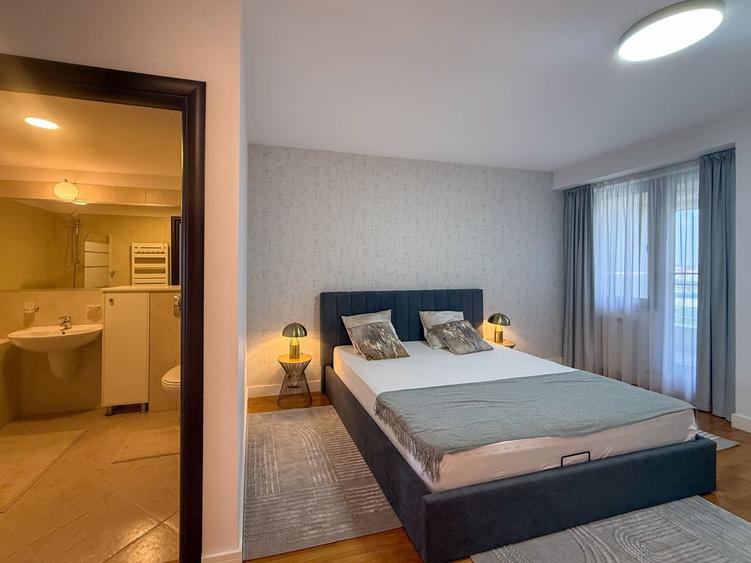 Apartament cu 3 camere semidecomandat în Herăstrău