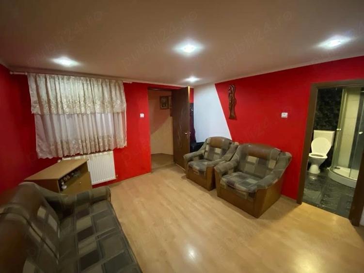 Casă cu 5 camere cu Teren 224 Mp în Giurgiului