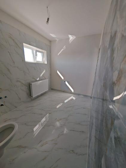 Duplex cu 3 camere cu Canalizare în Berceni