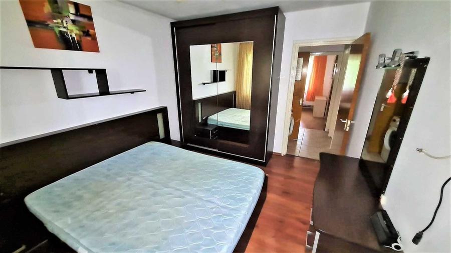 Apartament cu 3 camere semidecomandat, mobilat în Drumul Taberei