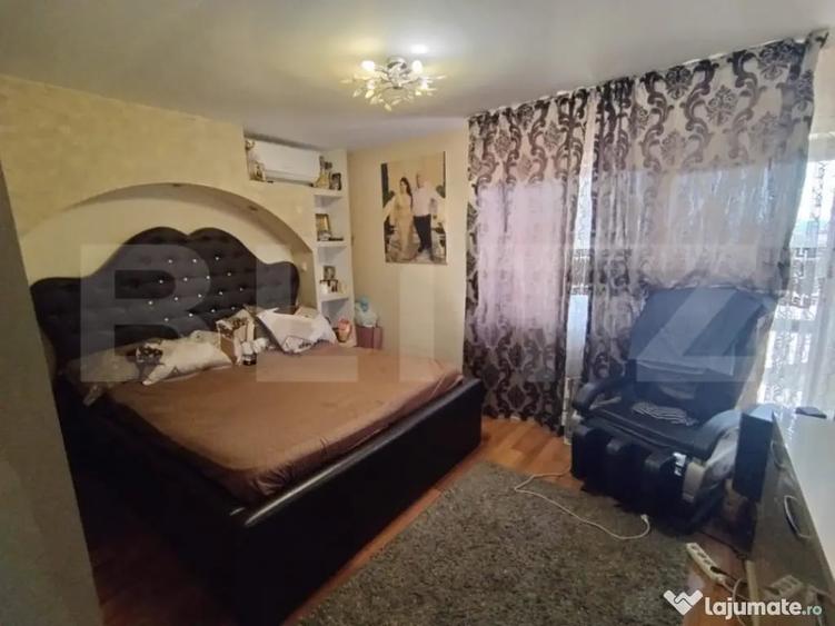 Casă cu 7 camere cu Teren 418 Mp în Romanești