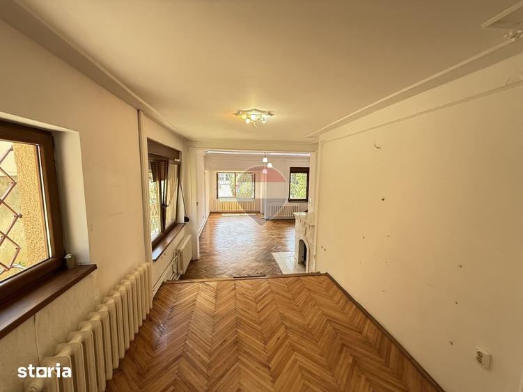 Casă cu 4 camere cu Teren 200 Mp în Gruia