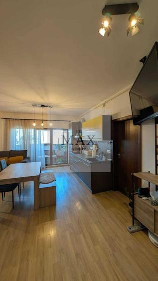 Apartament cu 3 camere semidecomandat, mobilat în Europa