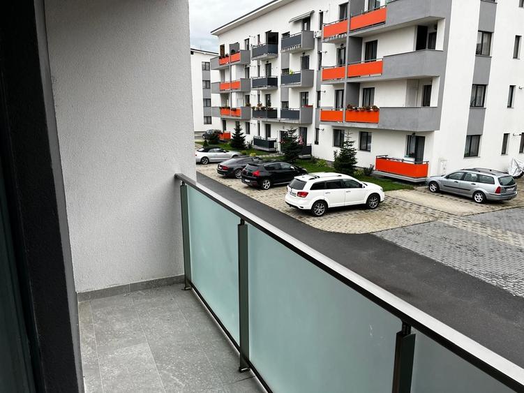 Apartament cu 2 camere decomandat în Florești