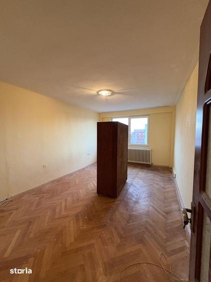 Apartament cu 3 camere în Scriitorilor