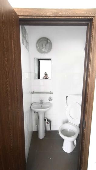 Spațiu comercial, de 200 mp, în Central
