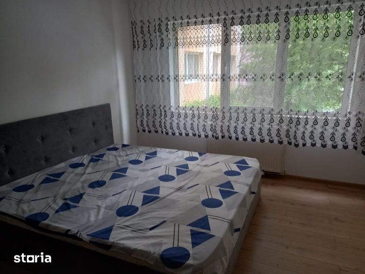 Garsonieră decomandată în Traian