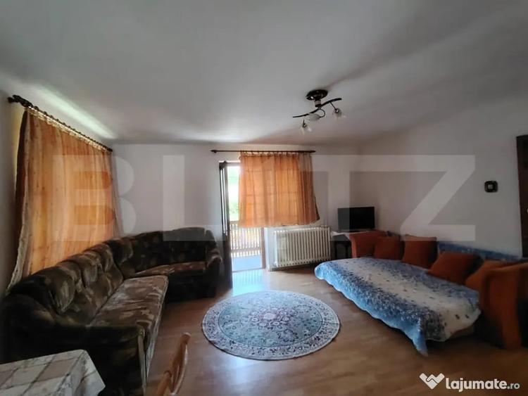 Casă cu 5 camere cu Teren 226 Mp în Sovata
